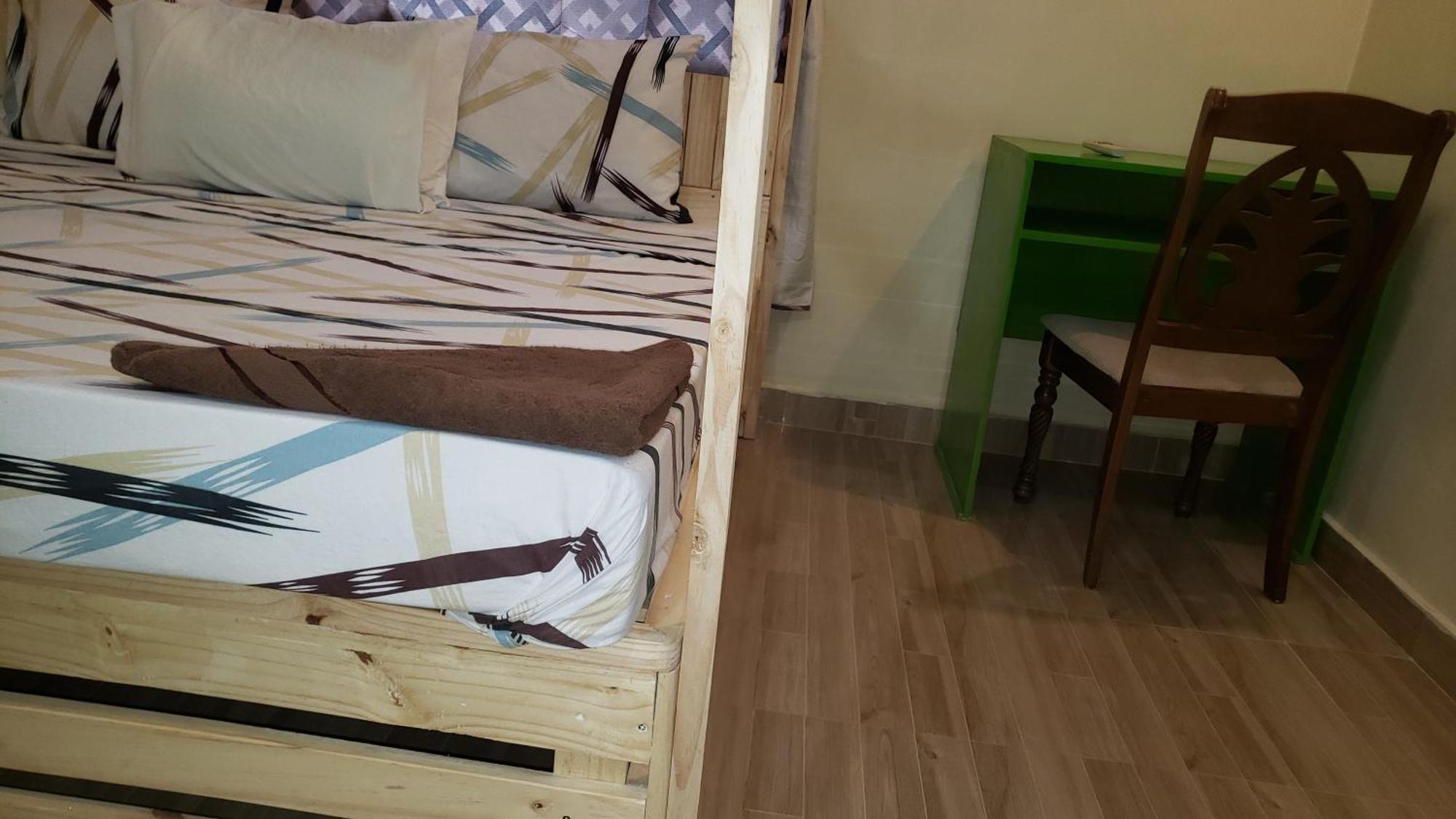 L&J Modern Backpackers Bnb Daressalam Exterior foto