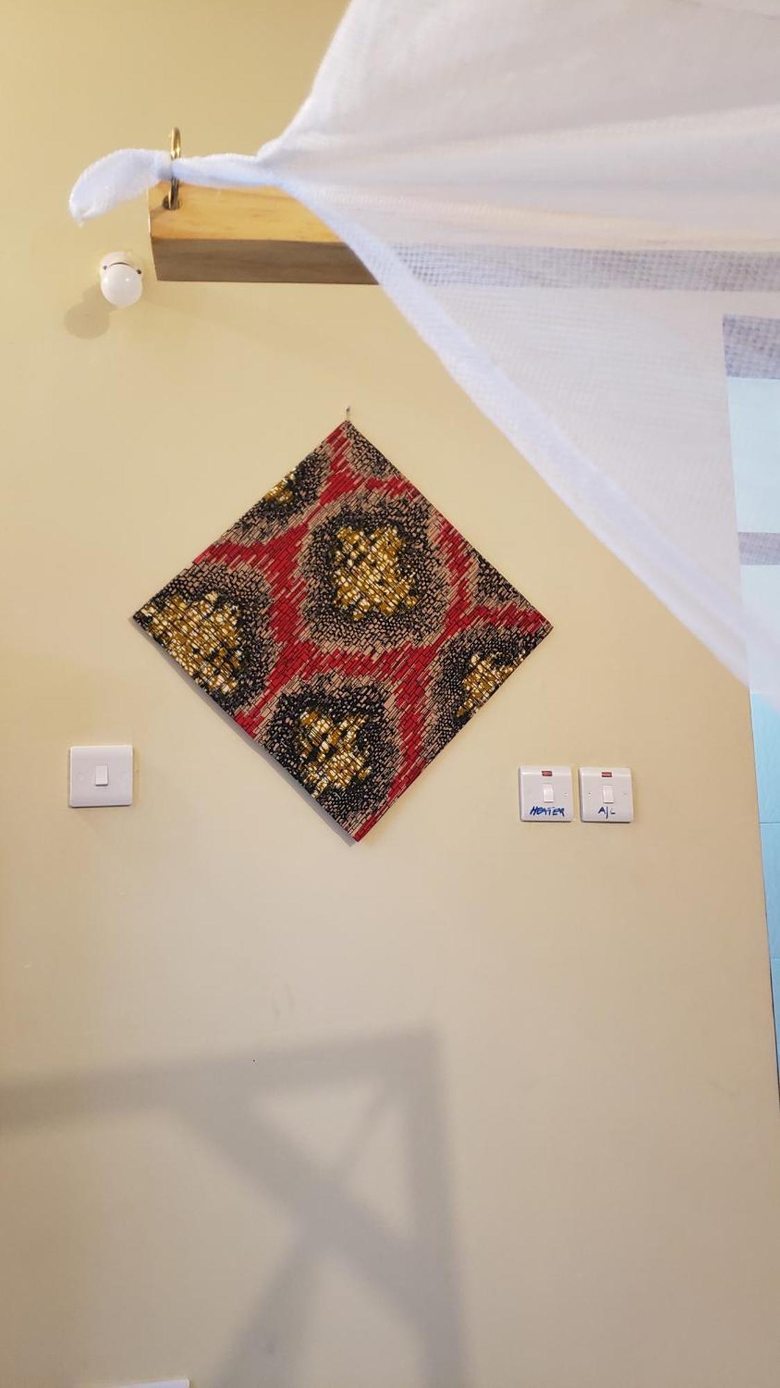 L&J Modern Backpackers Bnb Daressalam Exterior foto